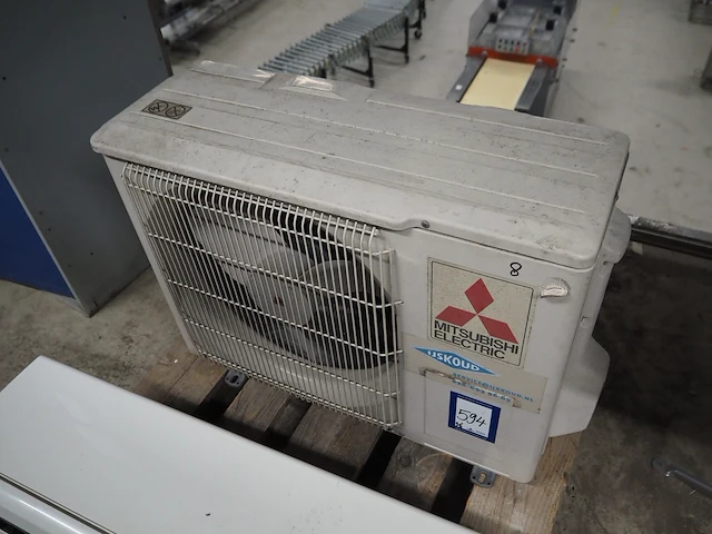 Mitsubishi - afbeelding 6 van  8