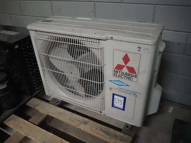 Mitsubishi - afbeelding 2 van  17