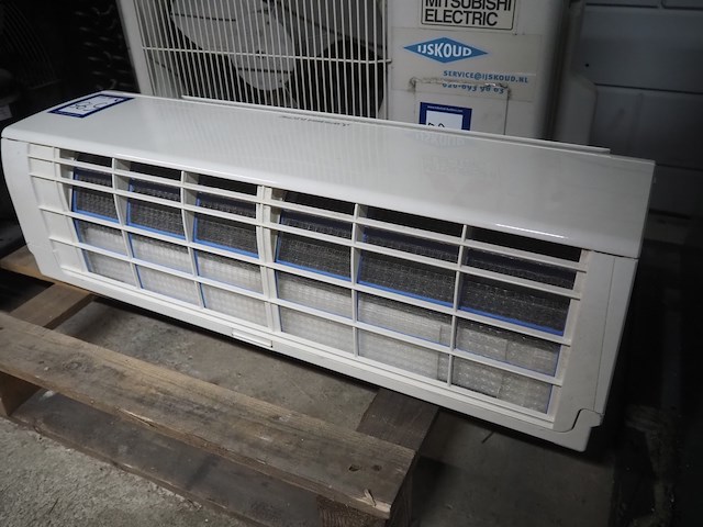 Mitsubishi - afbeelding 13 van  17