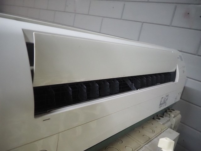 Mitsubishi - afbeelding 15 van  17