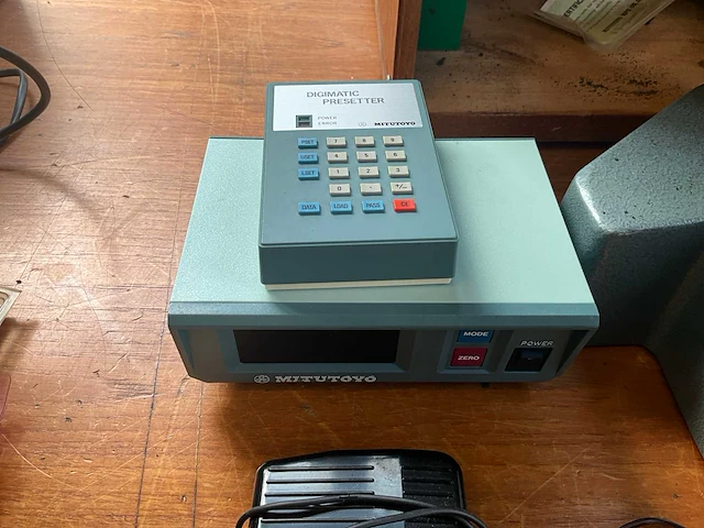 Mitutoyo 215-101 hardheidtester - afbeelding 4 van  6
