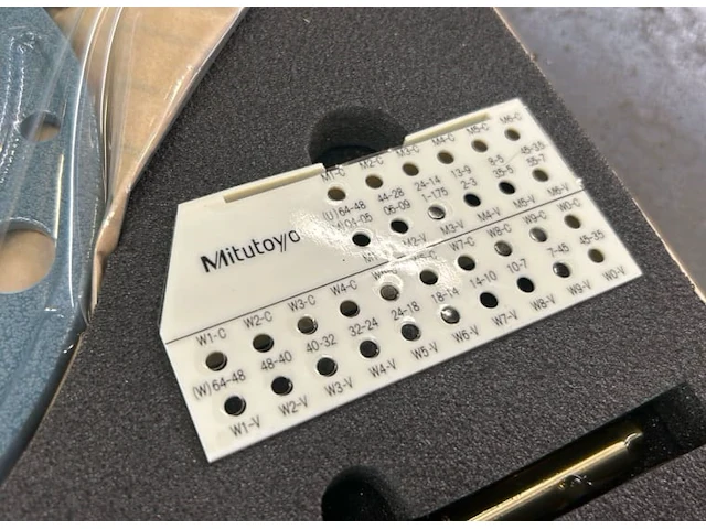 Mitutoyo buitenschroefmaat (2x) - afbeelding 4 van  9