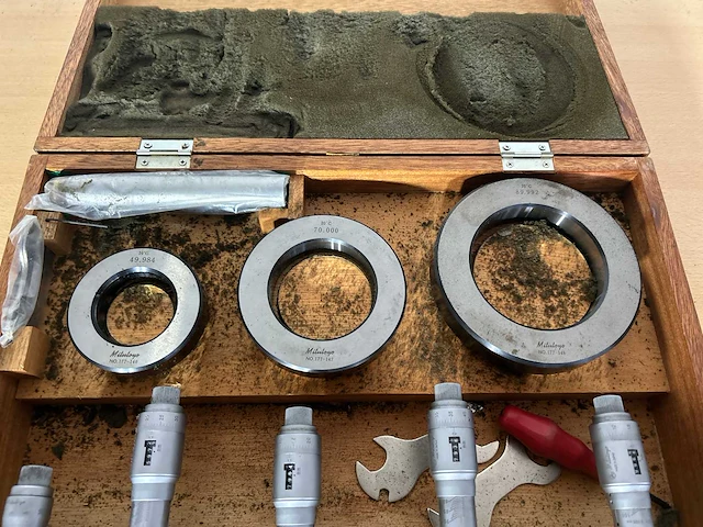 Mitutoyo drie punts binnen micrometer (5x) - afbeelding 3 van  7