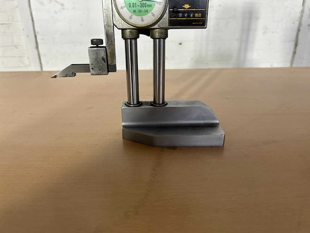 Mitutoyo hoogtemeter met meetklok - afbeelding 3 van  4