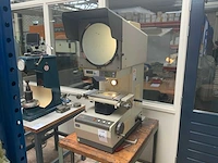 Mitutoyo pj300 profielprojector