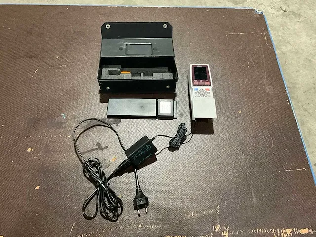 Mitutoyo sj 210 oppervlakte meetinstrument - afbeelding 1 van  6