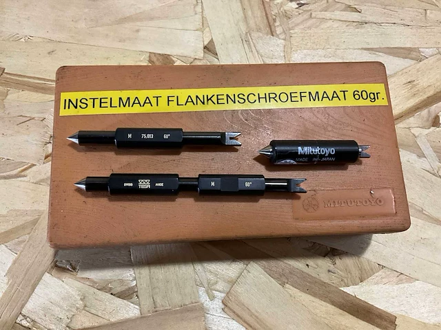 Mitutoyo / tesa instelmaat flankenschroefmaat - afbeelding 1 van  3