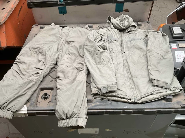 Mix box jack and trouser (30x) - afbeelding 1 van  3