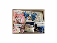 Mix disney baby- & kinderkleding (100x) - afbeelding 1 van  14