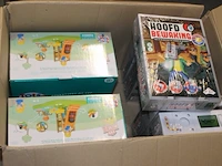 Mix doos met restanten van markt en magazijn