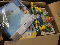 Mix doos met restanten van markt en magazijn - afbeelding 5 van  5