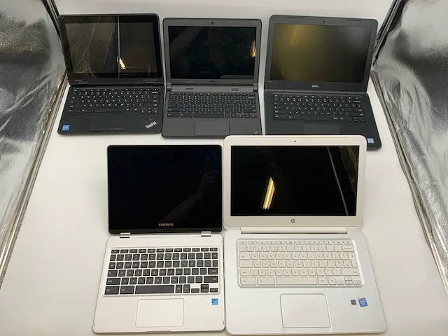 Mix model chromebooks - check description - afbeelding 1 van  3