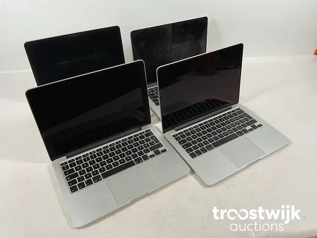 Mix model macbook pro laptops - check description - afbeelding 1 van  14