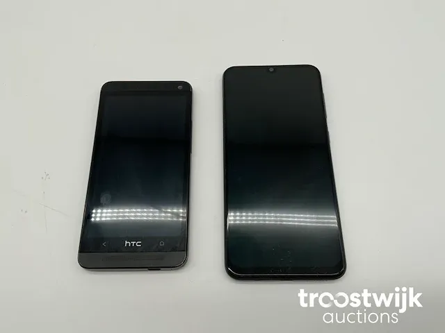 Mix model smart phones - check description - afbeelding 1 van  2