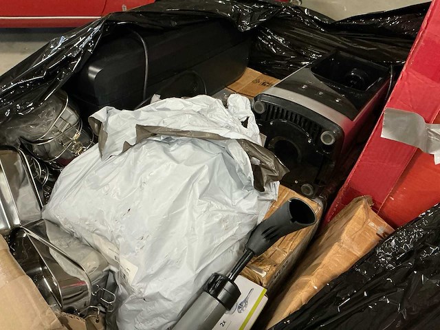 Mix-pallet 205: huishoudelijke apparaten, elektronica, kinderartikelen, retourzendingen - afbeelding 1 van  11