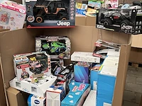 Mix pallet a-merk speelgoed w.o. carrera, furreal, hot wheels, taiyo, vtech - afbeelding 1 van  10