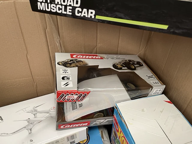 Mix pallet a-merk speelgoed w.o. carrera, furreal, hot wheels, taiyo, vtech - afbeelding 5 van  10