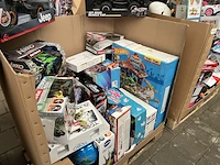 Mix pallet a-merk speelgoed w.o. carrera, furreal, hot wheels, taiyo, vtech - afbeelding 10 van  10