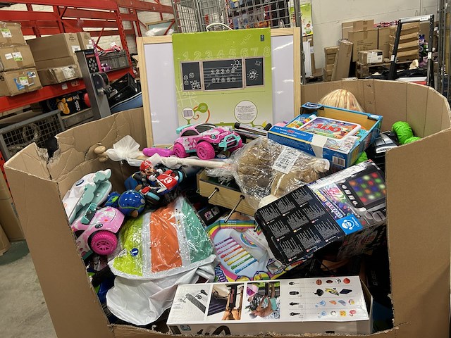 Mix pallet a-merk speelgoed w.o. vtech, idance, barbie, mario kart - afbeelding 1 van  15