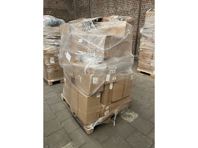 Mix pallet met 25 stuks design verlichting paco home – verkrijgbaar op bol.com en amazon - afbeelding 1 van  7