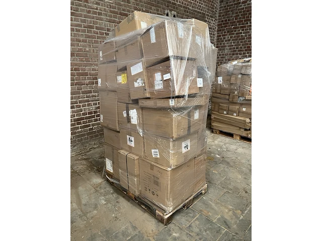 Mix pallet met 32 stuks design verlichting paco home – verkrijgbaar op bol.com en amazon - afbeelding 1 van  10