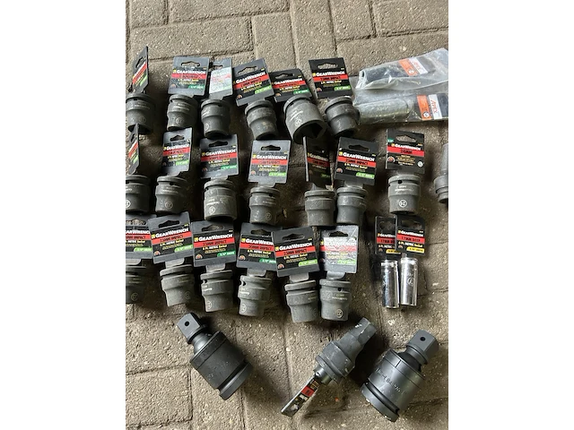 Mix pallet met nieuw gereedschap - afbeelding 4 van  15