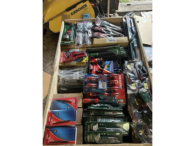 Mix pallet met nieuw gereedschap - afbeelding 1 van  14