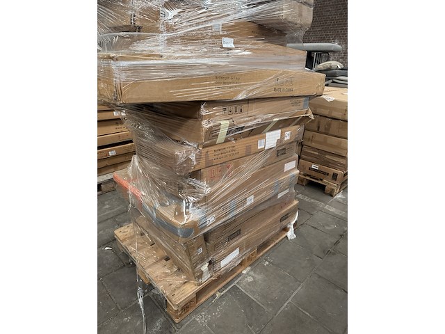 Mix pallet retouren w.o. make-up tafels, wasmanden en stellingkasten - afbeelding 3 van  8