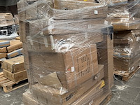 Mix pallet retouren w.o. make-up tafels, wasmanden en stellingkasten - afbeelding 1 van  11
