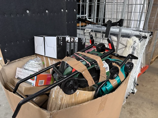 Mix pallet winkelvoorraad bol.com w.o. bosch, bama, intex - afbeelding 3 van  8