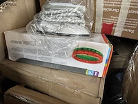 Mix pallet winkelvoorraad bol.com w.o. bosch, bama, intex - afbeelding 6 van  8