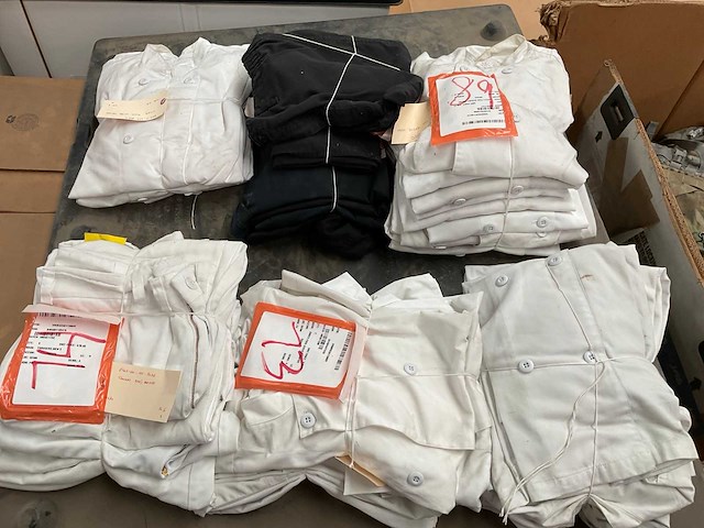 Mix palletbox food service clothes - afbeelding 1 van  3