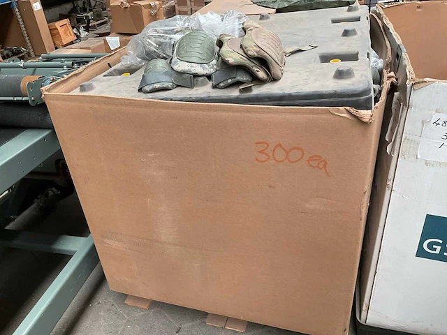Mix palletbox knee and ellbow pads (300x) - afbeelding 3 van  3