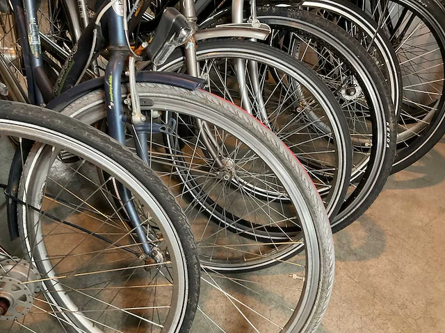 Mix partij - dames fietsen en heren fietsen - damesfietsen (10x) - afbeelding 7 van  21