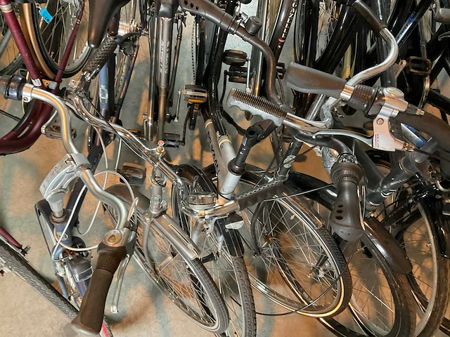 Mix partij - dames fietsen en heren fietsen - damesfietsen (10x) - afbeelding 14 van  21