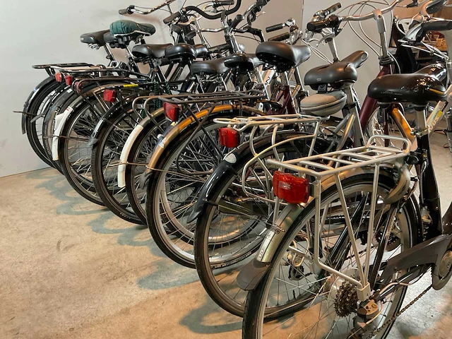 Mix partij - dames fietsen en heren fietsen - damesfietsen (10x) - afbeelding 21 van  21