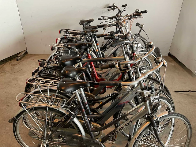 Mix partij - damesfietsen en herenfietsen (10x) - afbeelding 8 van  18