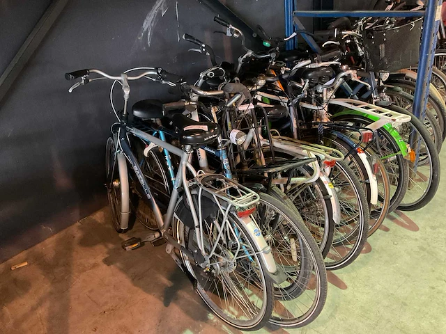 Mix partij - herenfiets damesfiets (10x) - afbeelding 1 van  4