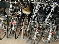 Mix partij - herenfietsen en damesfietsen - damesfietsen (10x) - afbeelding 7 van  8
