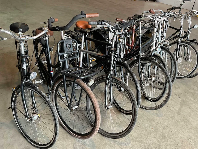 Mix partij - herenfietsen en damesfietsen (10x) - afbeelding 1 van  14
