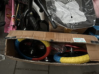 Mix partij speelgoed en consumenten goederen - afbeelding 2 van  34