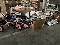 Mix partij speelgoed en consumenten goederen - afbeelding 1 van  34