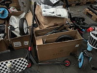 Mix partij speelgoed en consumenten goederen - afbeelding 19 van  34