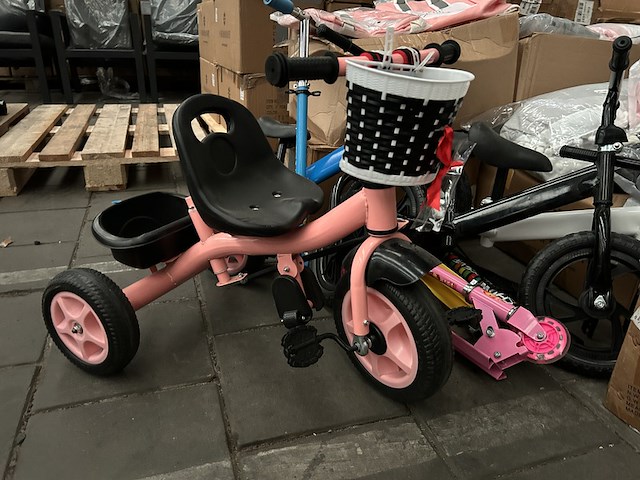 Mix partij speelgoed en consumenten goederen - afbeelding 23 van  34