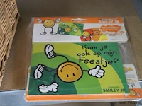 Mix partij van ca. 20 items bestaande uit o.a. pure kruk model aruba & kinderbad speelgoed - afbeelding 6 van  6