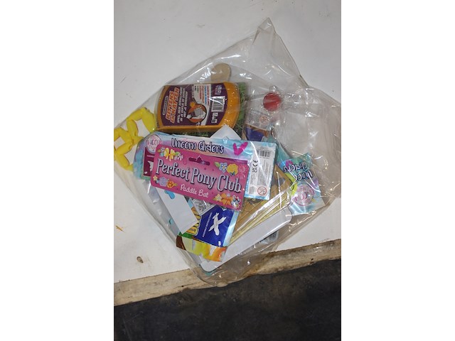 Mix speelgoed 15 stuks nummer 11 - afbeelding 3 van  5