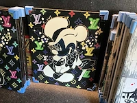Mixed media 3d epoxy micha baker “mickey mouse lv” - afbeelding 1 van  5
