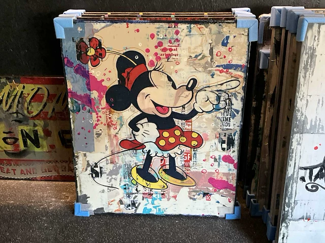 Mixed media 3d epoxy micha baker “mini mouse” - afbeelding 1 van  5
