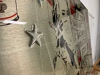 Mixed media op paneel “micha baker” - afbeelding 4 van  6