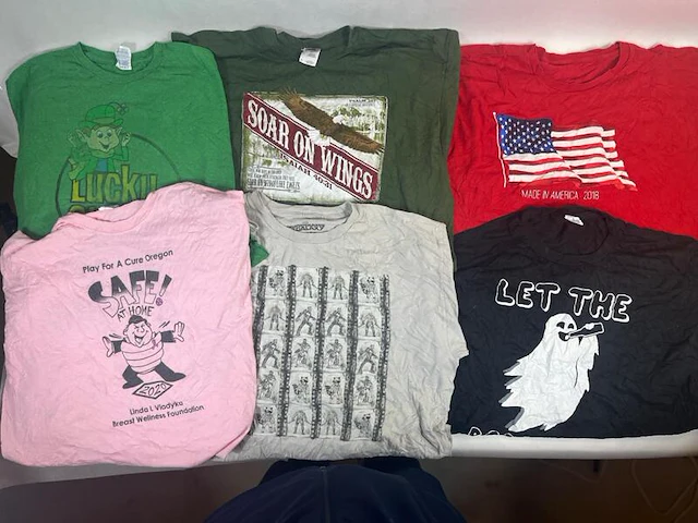 Mixed vintage t-shirts - afbeelding 5 van  6